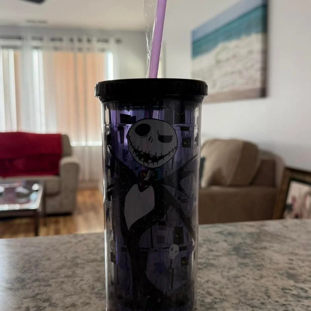 Nightmare Before Christmas tumbler with straw - New